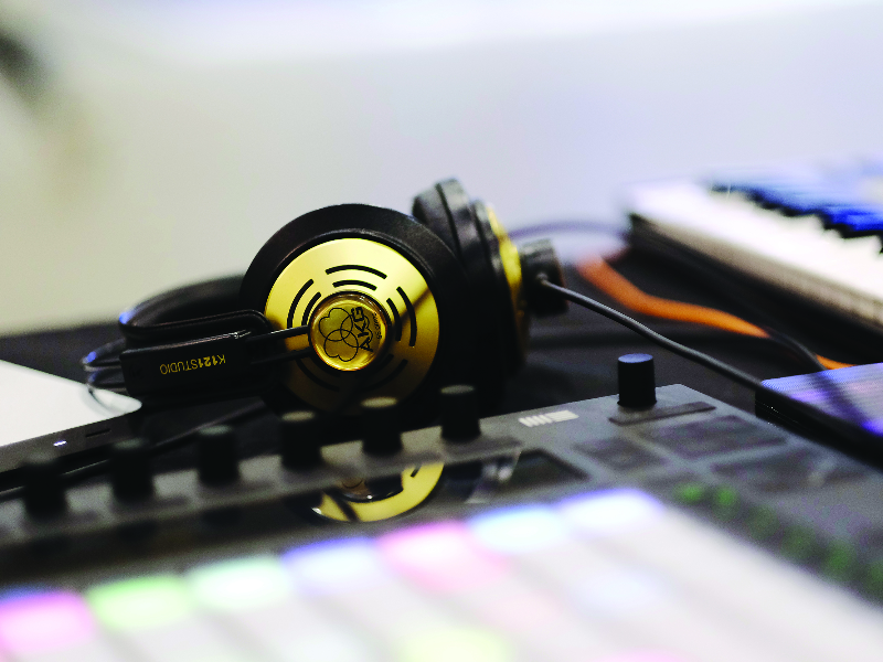  MUSIC COMPOSITION e SOUND DESIGN PER CINEMA E VIDEOGAME