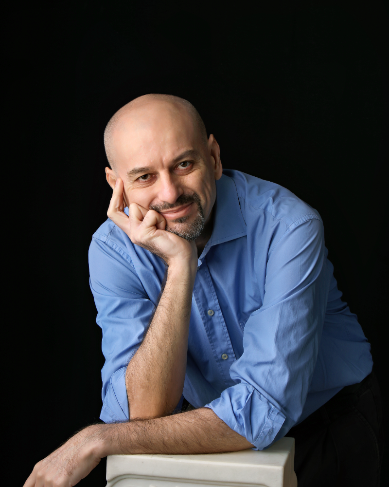 Andrea  Greppi , docente di Character designer, autore, illustratore, direttore artistico di progetti creativi.