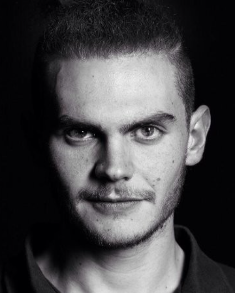 Lorenzo Fornaciari, docente di Illustratore, grephic-designer e colorista